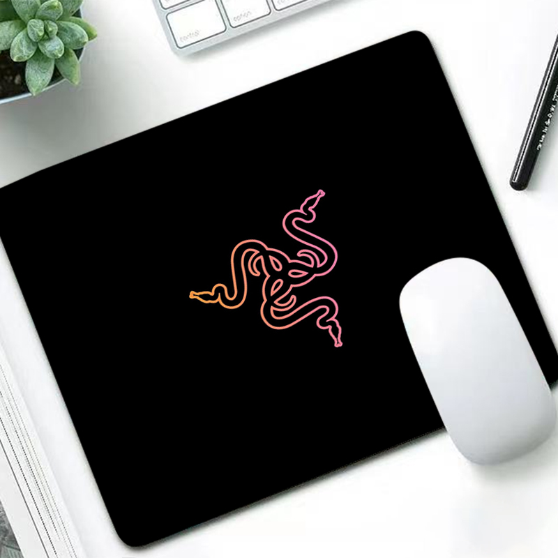 Razer Luxury Mouse Pad Anime G - Gaming Console Portable Pc 评论和价格